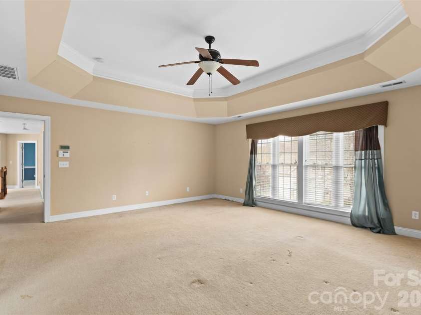 9333 Standerwick Lane, Huntersville, NC 28078.  MLS# CAR4360841, YatesRealty ID 13670. 