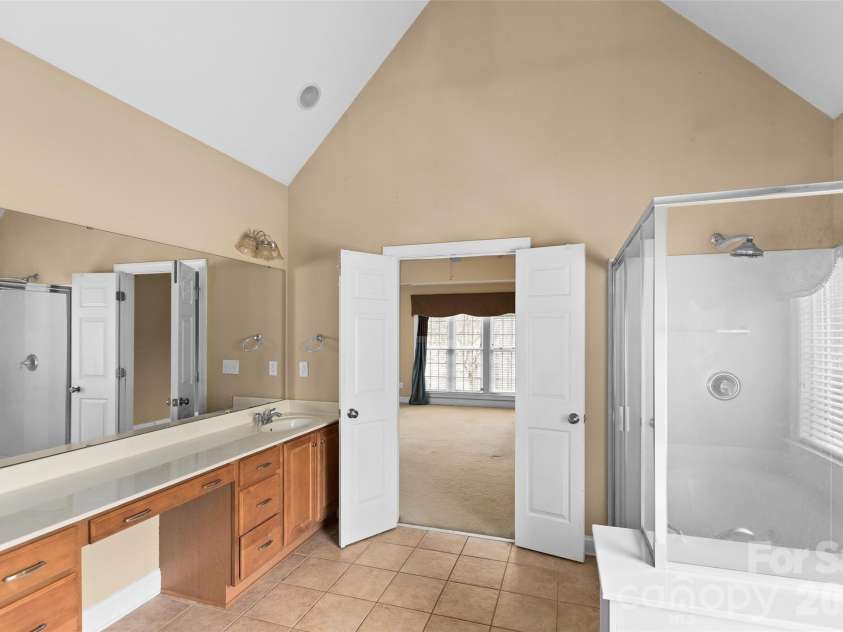 9333 Standerwick Lane, Huntersville, NC 28078.  MLS# CAR4360841, YatesRealty ID 13670. 