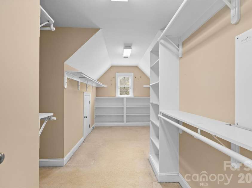 9333 Standerwick Lane, Huntersville, NC 28078.  MLS# CAR4360841, YatesRealty ID 13670. 
