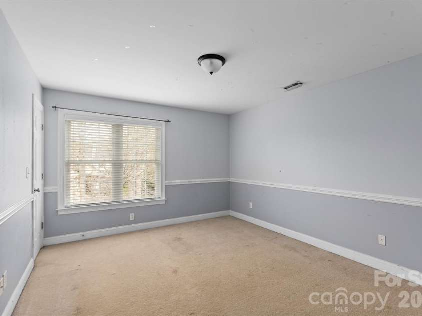 9333 Standerwick Lane, Huntersville, NC 28078.  MLS# CAR4360841, YatesRealty ID 13670. 