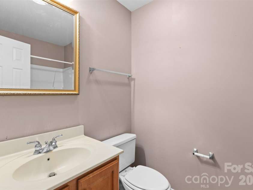 9333 Standerwick Lane, Huntersville, NC 28078.  MLS# CAR4360841, YatesRealty ID 13670. 