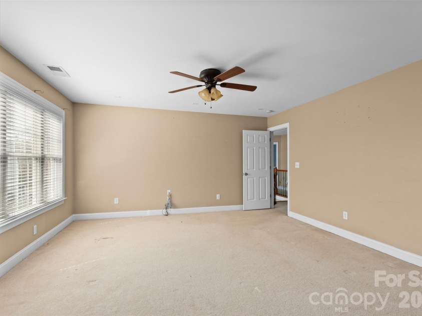 9333 Standerwick Lane, Huntersville, NC 28078.  MLS# CAR4360841, YatesRealty ID 13670. 