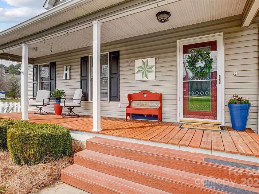 1625 Saint Paul Church Road, Salisbury, NC 28146.  MLS# CAR4234535, YatesRealty ID 13671. Front Porch