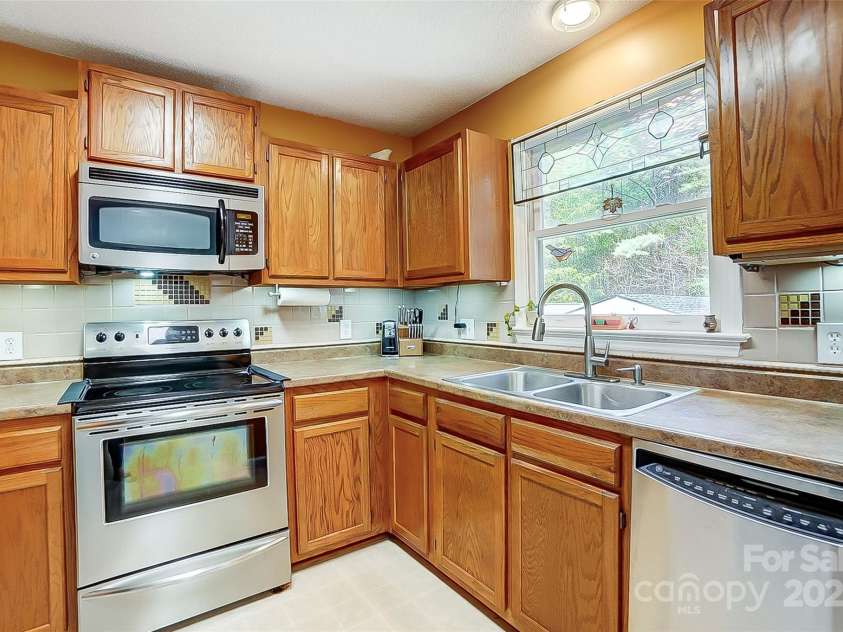 1625 Saint Paul Church Road, Salisbury, NC 28146.  MLS# CAR4234535, YatesRealty ID 13671. Kitchen