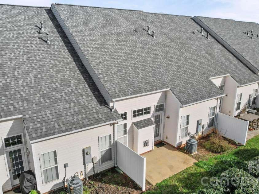 617 Colbert Way, Fort Mill, SC 29715.  MLS# CAR4357160, YatesRealty ID 13671. 