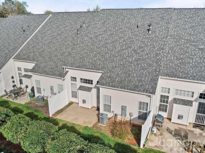 617 Colbert Way, Fort Mill, SC 29715.  MLS# CAR4357160, YatesRealty ID 13671. 