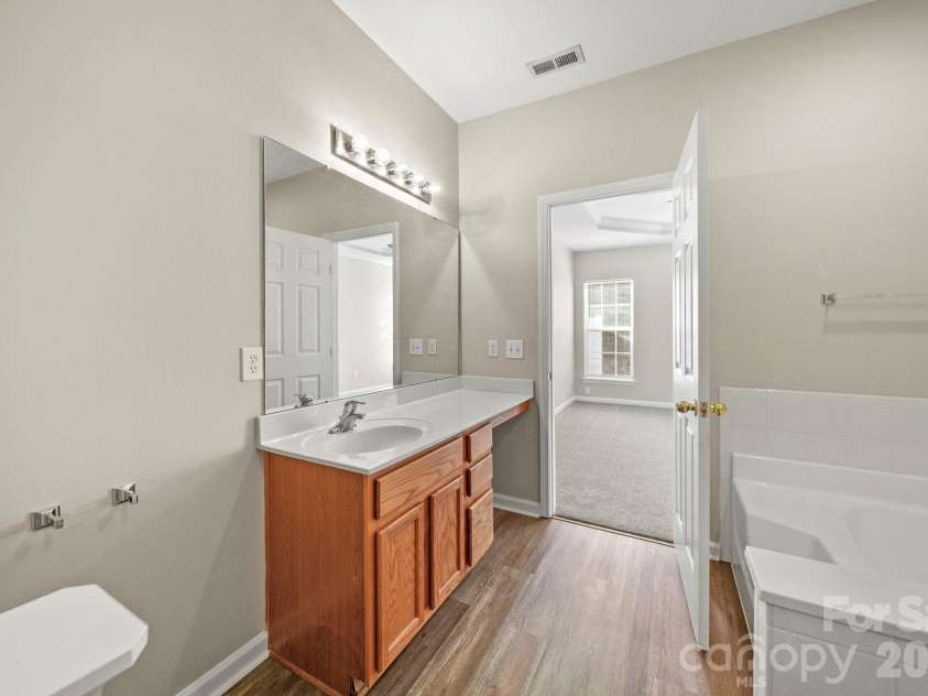 617 Colbert Way, Fort Mill, SC 29715.  MLS# CAR4357160, YatesRealty ID 13671. 