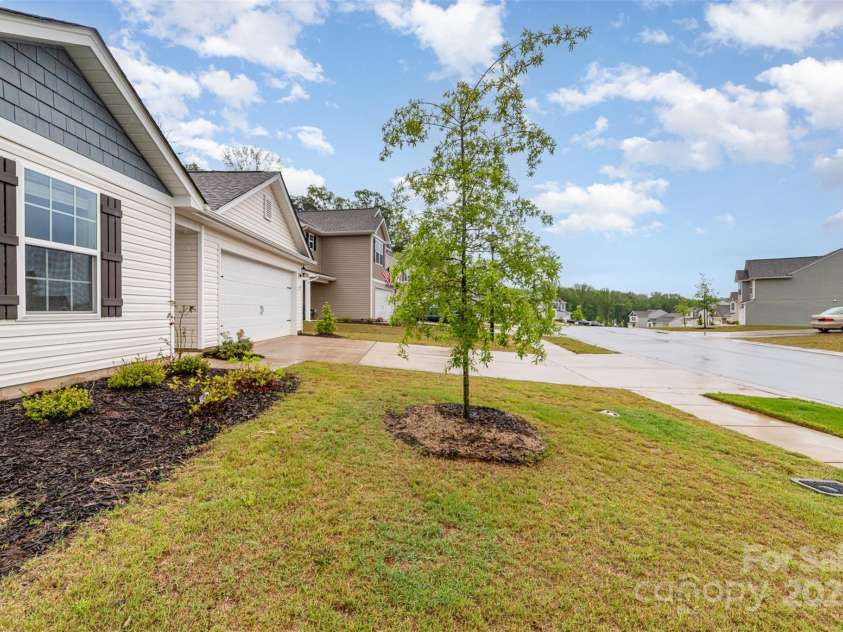 3138 Maple Ridge Drive, Gastonia, NC 28052.  MLS# CAR4251202, YatesRealty ID 13672. 