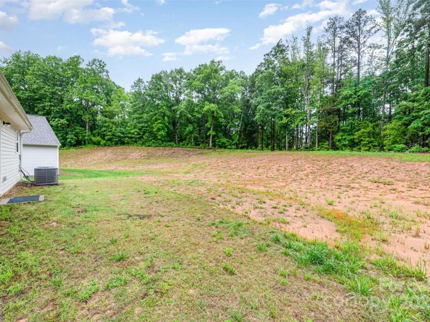 3138 Maple Ridge Drive, Gastonia, NC 28052.  MLS# CAR4251202, YatesRealty ID 13672. 
