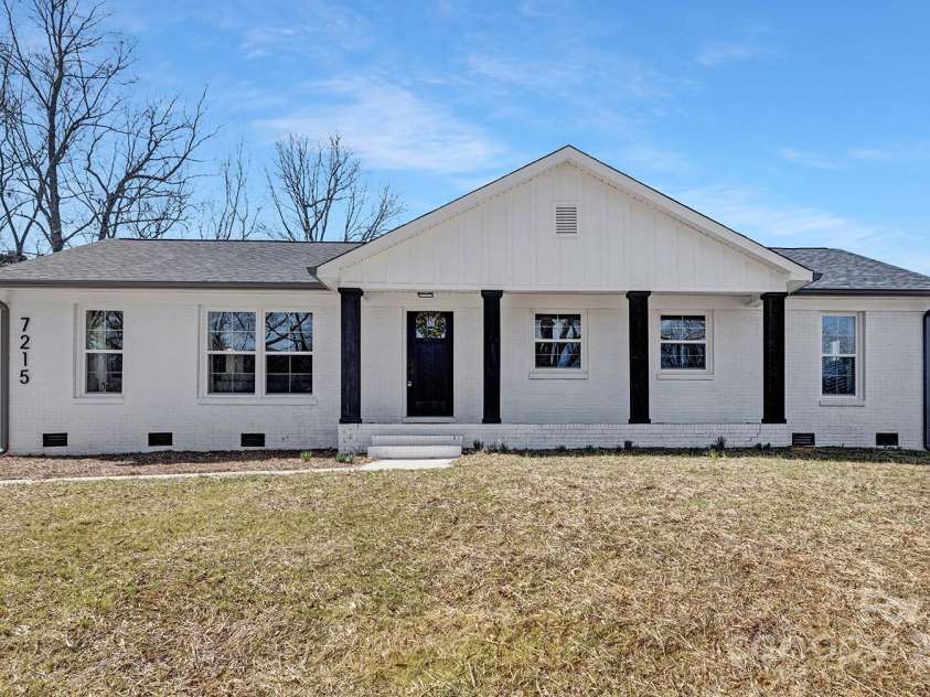 7215 Kilcullen Drive, Charlotte, NC 28270.  MLS# CAR4228443, YatesRealty ID 13673. 