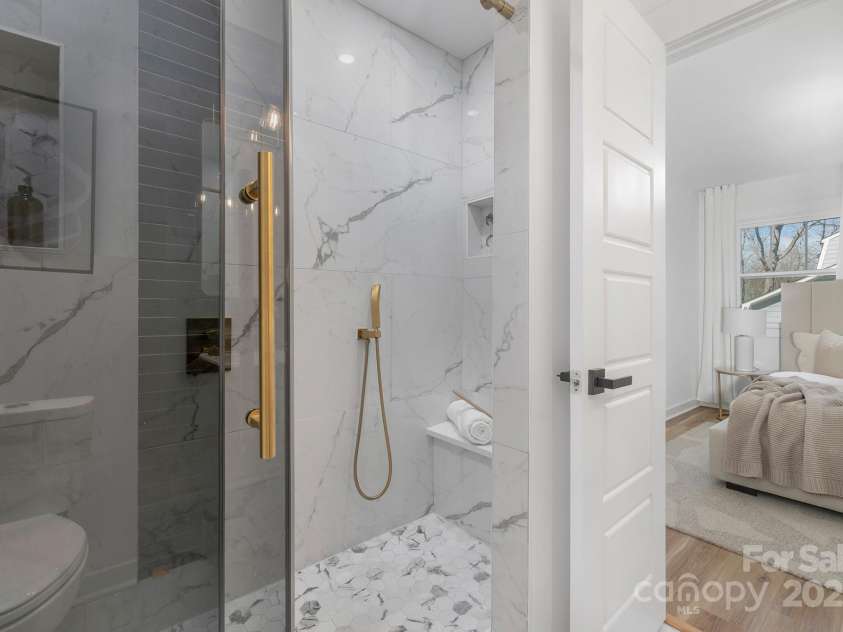 7215 Kilcullen Drive, Charlotte, NC 28270.  MLS# CAR4228443, YatesRealty ID 13673. 