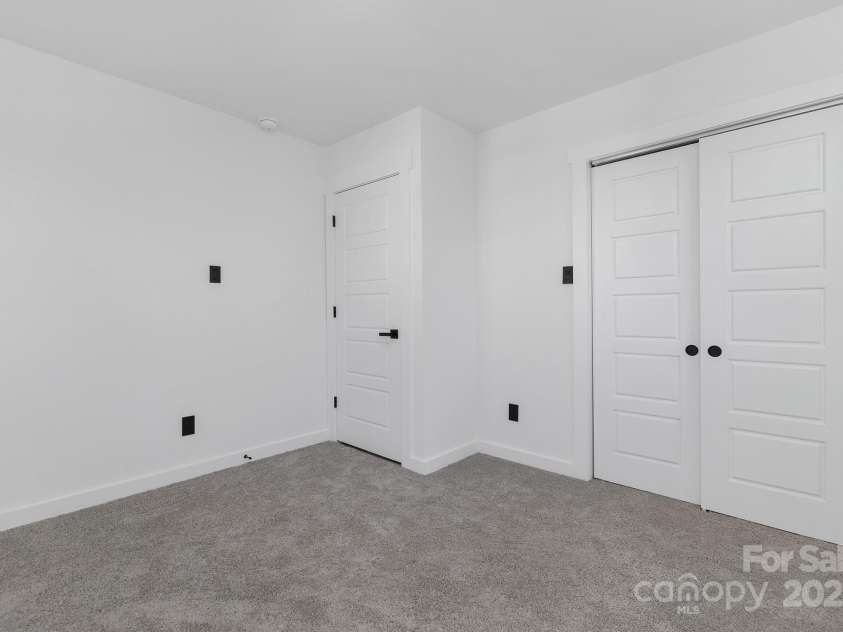 7215 Kilcullen Drive, Charlotte, NC 28270.  MLS# CAR4228443, YatesRealty ID 13673. 