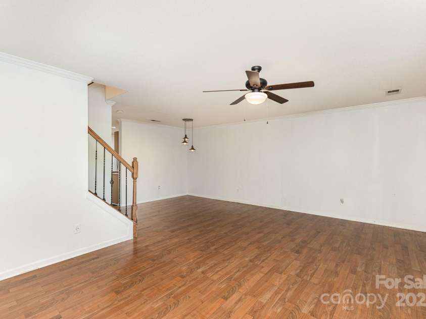 7607 Petrea Lane, Charlotte, NC 28227.  MLS# CAR4248410, YatesRealty ID 13674. 