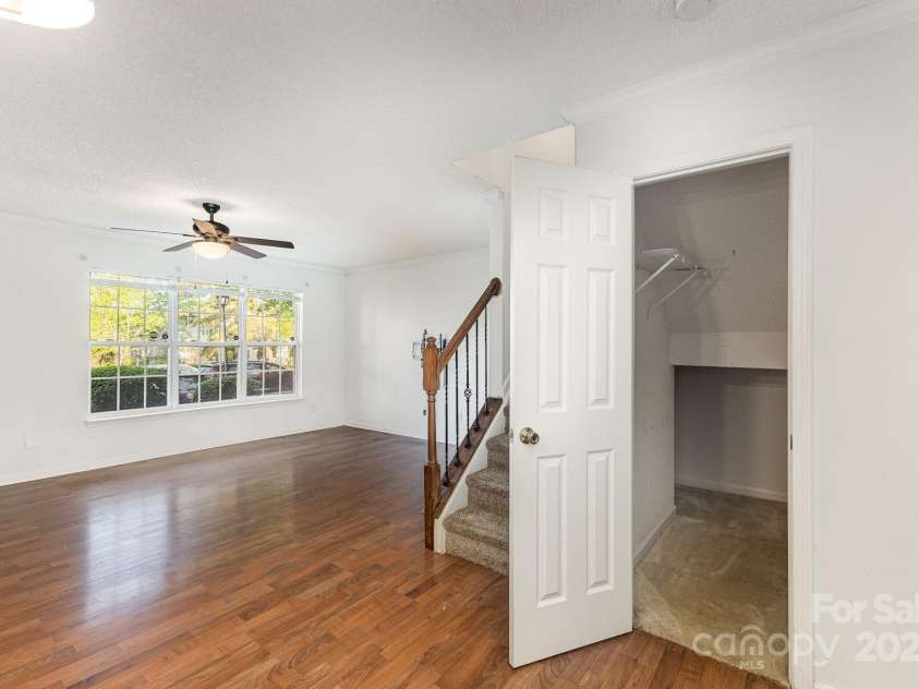 7607 Petrea Lane, Charlotte, NC 28227.  MLS# CAR4248410, YatesRealty ID 13674. 
