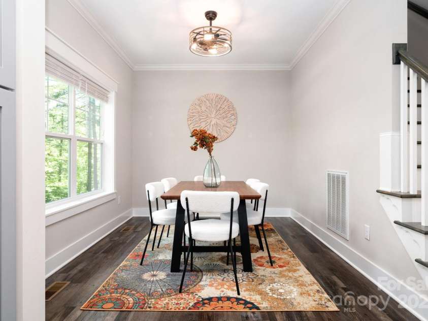 115 Summer Pine Lane, Fairview, NC 28730.  MLS# CAR4252070, YatesRealty ID 13675. Light and bright