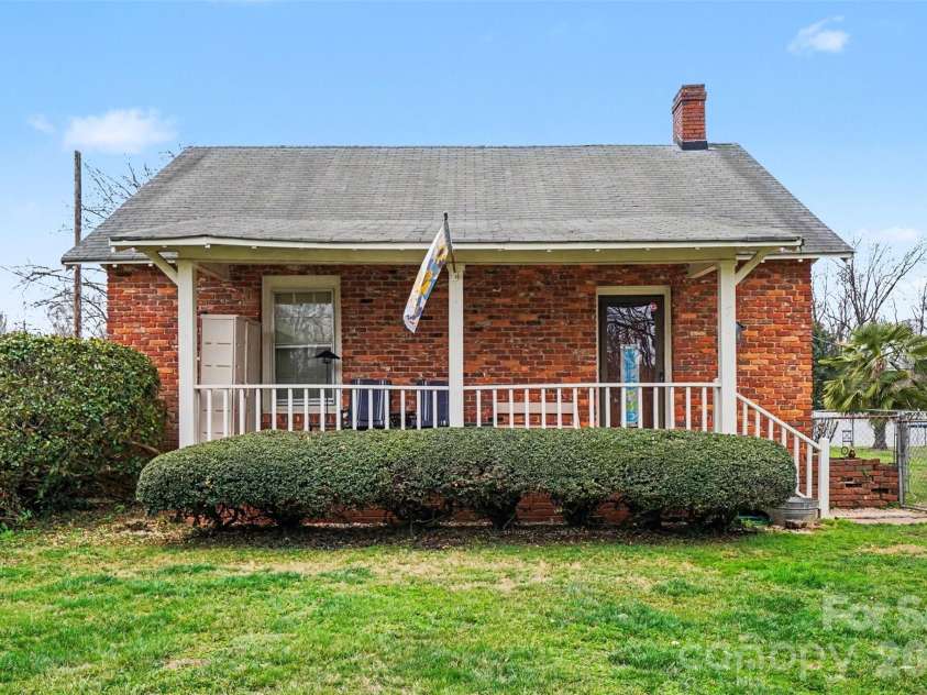7 Stowe Street, Lowell, NC 28098.  MLS# CAR4353479, YatesRealty ID 13676. 