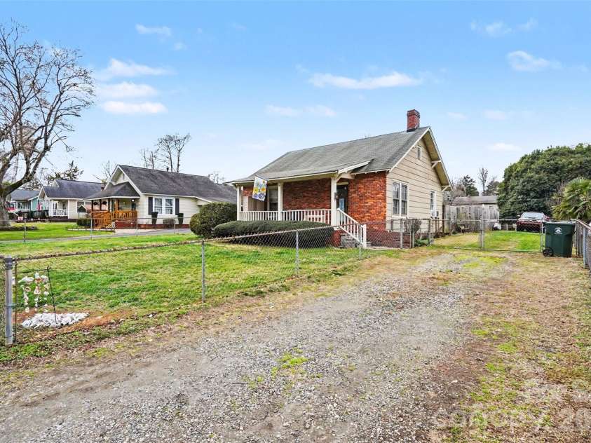 7 Stowe Street, Lowell, NC 28098.  MLS# CAR4353479, YatesRealty ID 13676. 