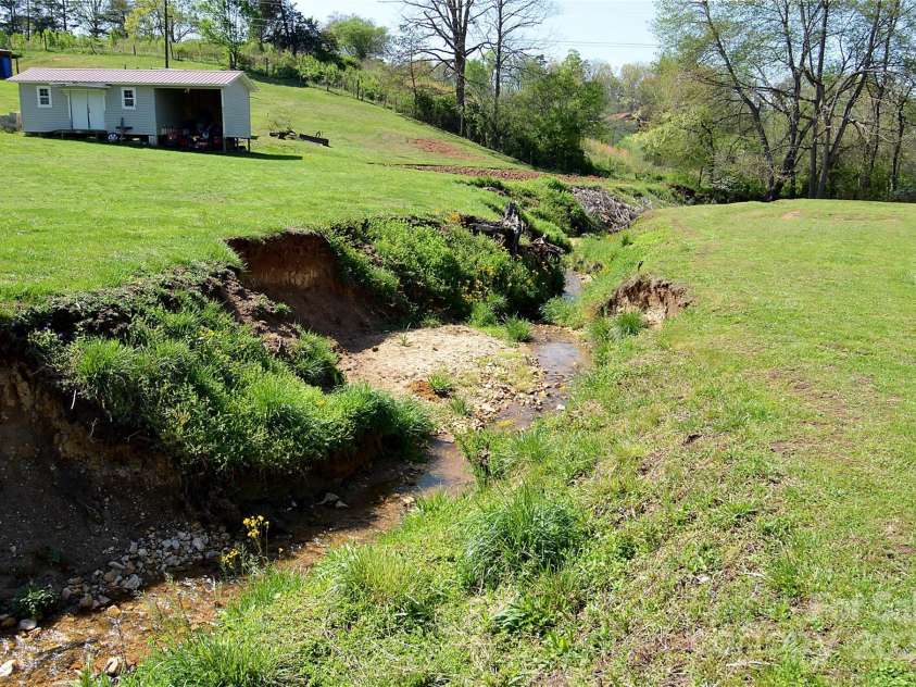 204 Quail Hollow Road, Marion, NC 28752.  MLS# CAR4244406, YatesRealty ID 13677. Stream