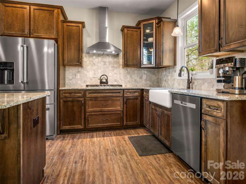 666 Never Blue Road, Flat Rock, NC 28731.  MLS# CAR4362603, YatesRealty ID 13679. 