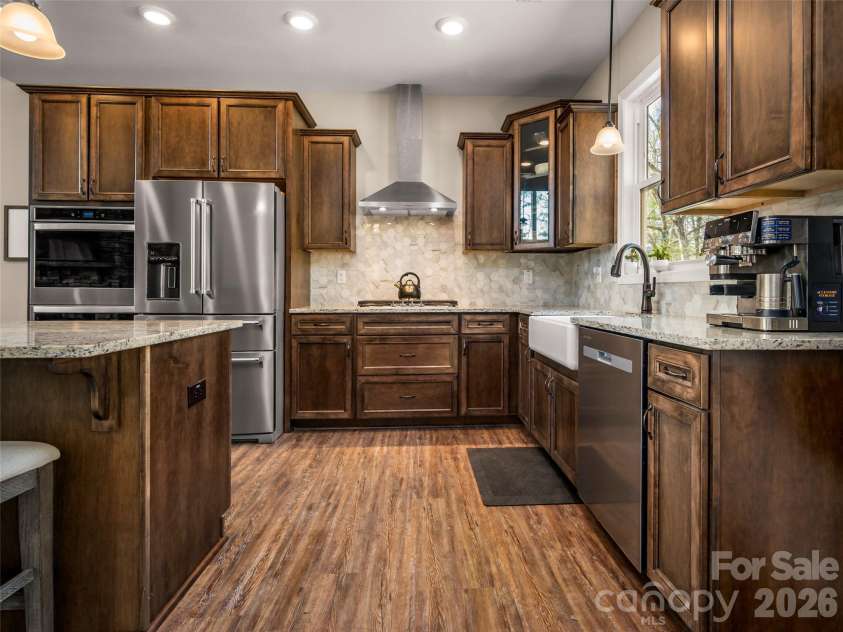 666 Never Blue Road, Flat Rock, NC 28731.  MLS# CAR4362603, YatesRealty ID 13679. 