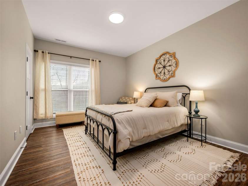 666 Never Blue Road, Flat Rock, NC 28731.  MLS# CAR4362603, YatesRealty ID 13679. 