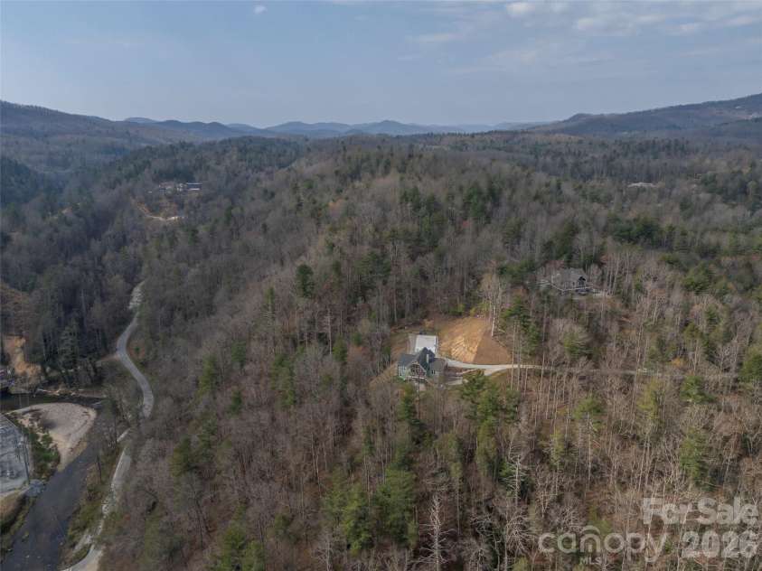 666 Never Blue Road, Flat Rock, NC 28731.  MLS# CAR4362603, YatesRealty ID 13679. 