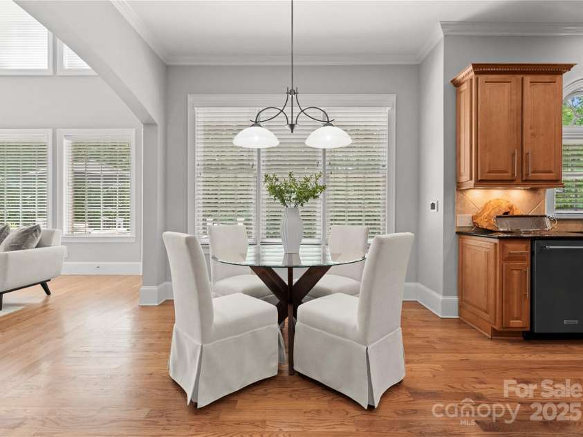 7005 Camrose Crossing Lane, Matthews, NC 28104.  MLS# CAR4248108, YatesRealty ID 13679. 