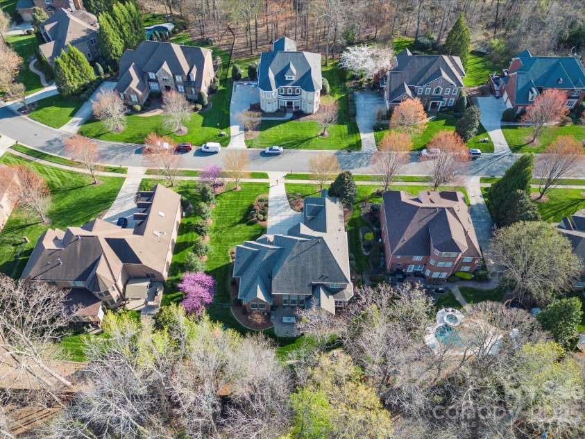 7005 Camrose Crossing Lane, Matthews, NC 28104.  MLS# CAR4248108, YatesRealty ID 13679. 