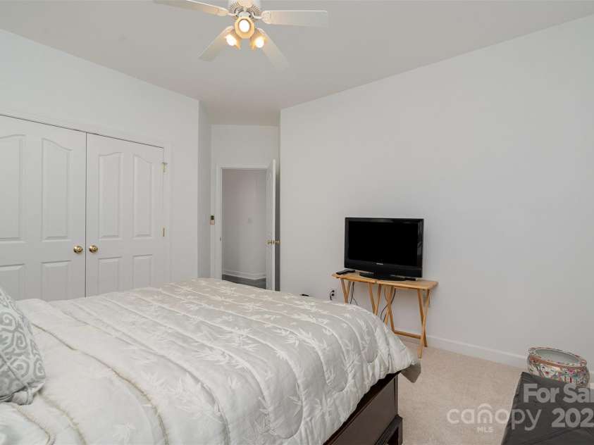 10929 Valley Spring Drive, Charlotte, NC 28277.  MLS# CAR4281296, YatesRealty ID 1368. 