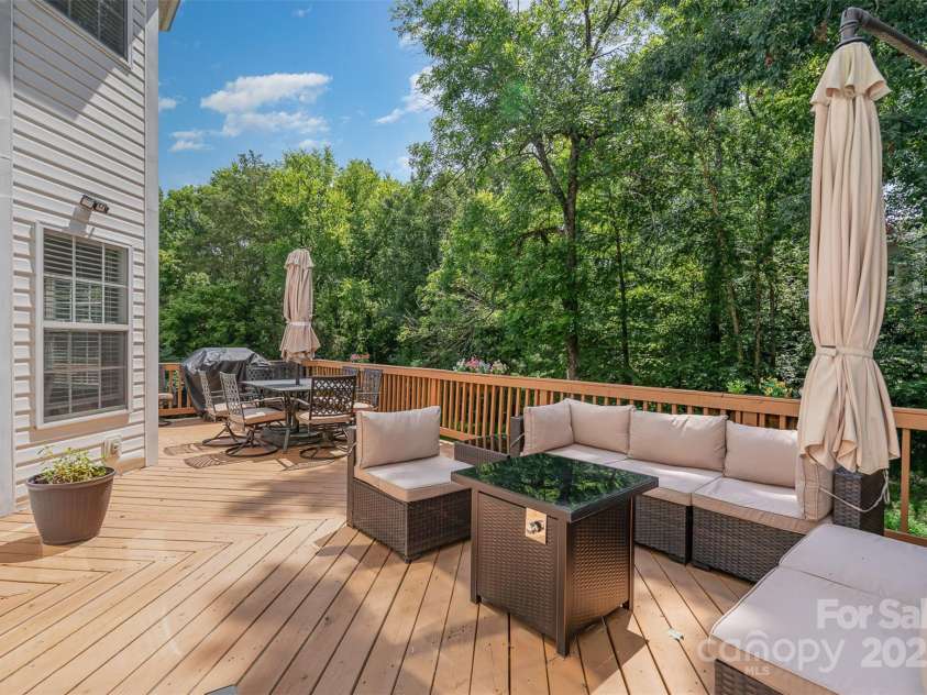 10929 Valley Spring Drive, Charlotte, NC 28277.  MLS# CAR4281296, YatesRealty ID 1368. 