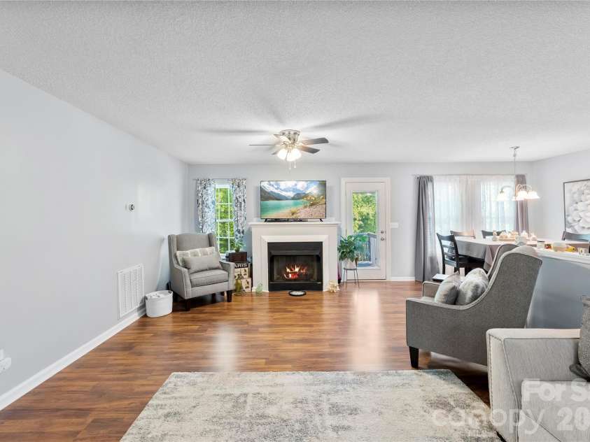 1116 Marcela Drive, Gastonia, NC 28054.  MLS# CAR4369091, YatesRealty ID 13681. 