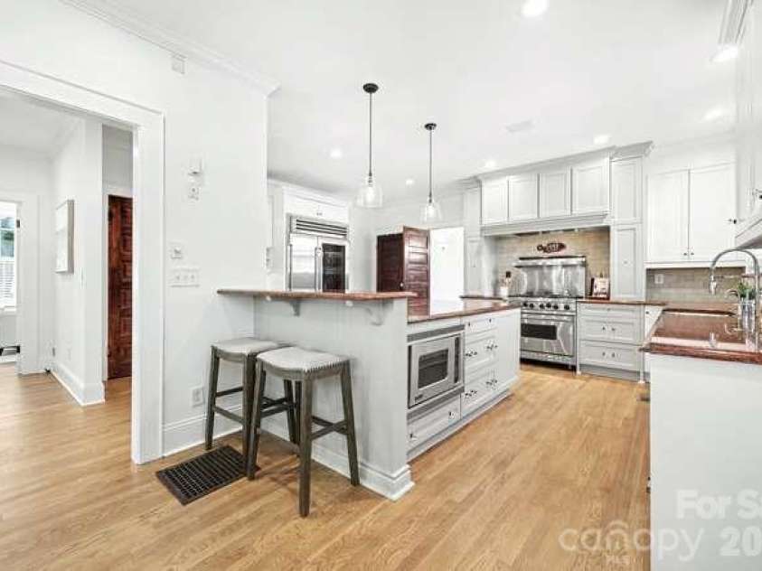 1701 Springdale Avenue, Charlotte, NC 28203.  MLS# CAR4368621, YatesRealty ID 13683. 