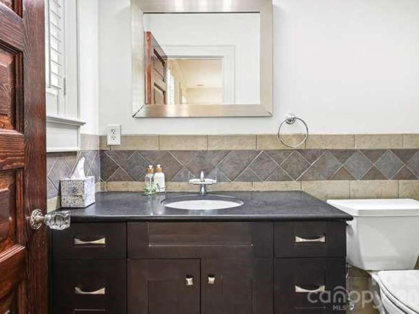 1701 Springdale Avenue, Charlotte, NC 28203.  MLS# CAR4368621, YatesRealty ID 13683. 