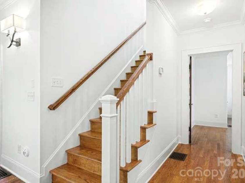 1701 Springdale Avenue, Charlotte, NC 28203.  MLS# CAR4368621, YatesRealty ID 13683. 