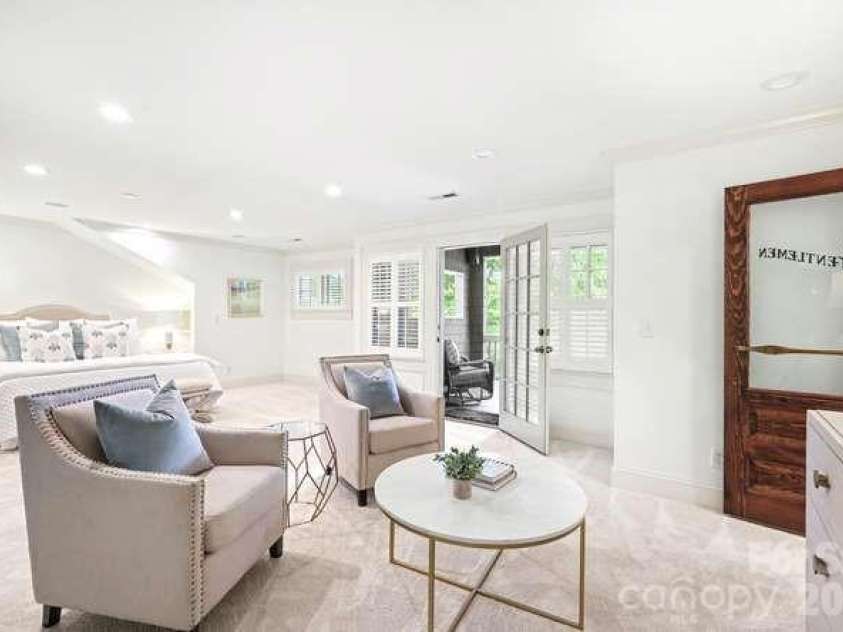 1701 Springdale Avenue, Charlotte, NC 28203.  MLS# CAR4368621, YatesRealty ID 13683. 