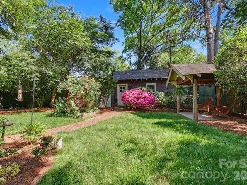 1701 Springdale Avenue, Charlotte, NC 28203.  MLS# CAR4368621, YatesRealty ID 13683. 