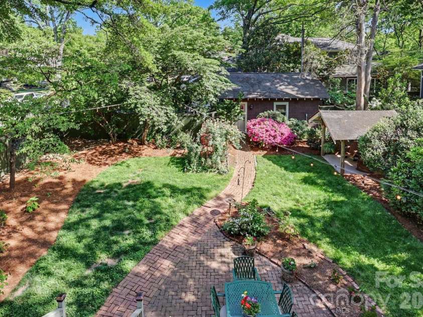 1701 Springdale Avenue, Charlotte, NC 28203.  MLS# CAR4368621, YatesRealty ID 13683. 