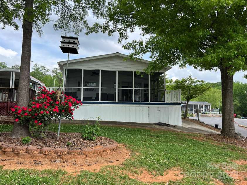 101 Dogwood Circle, New London, NC 28127.  MLS# CAR4251523, YatesRealty ID 13684. 