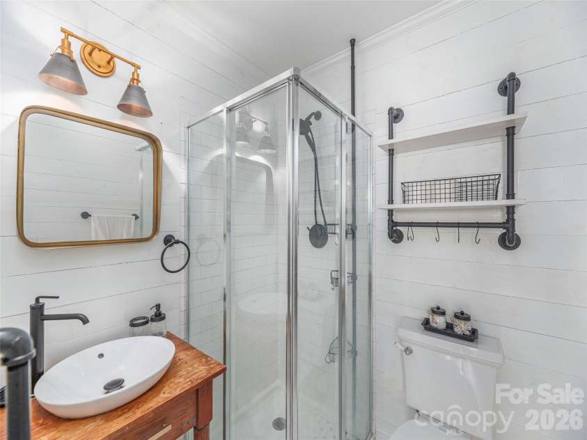 897 Dark Ridge Road, Sylva, NC 28779.  MLS# CAR4361794, YatesRealty ID 13684. 