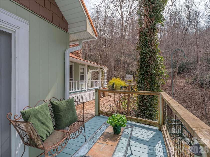 897 Dark Ridge Road, Sylva, NC 28779.  MLS# CAR4361794, YatesRealty ID 13684. 