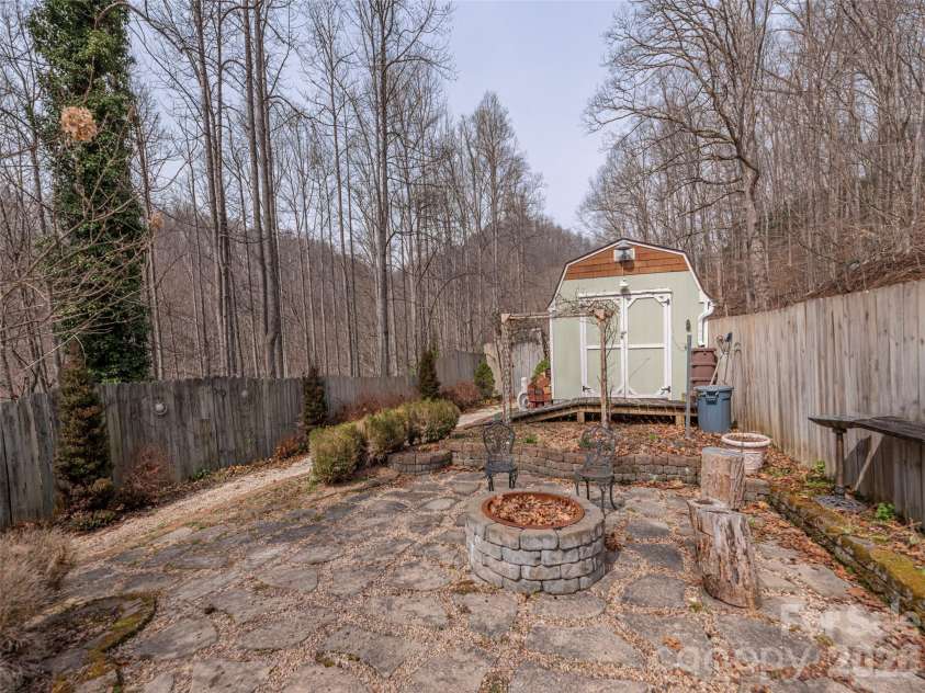 897 Dark Ridge Road, Sylva, NC 28779.  MLS# CAR4361794, YatesRealty ID 13684. 
