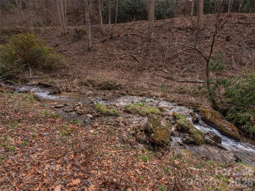 897 Dark Ridge Road, Sylva, NC 28779.  MLS# CAR4361794, YatesRealty ID 13684. 