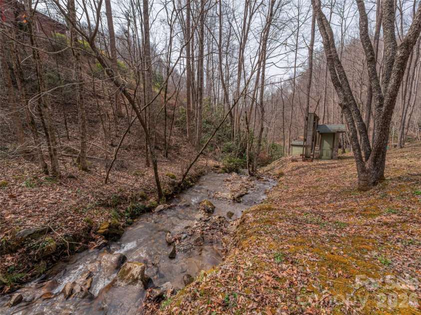 897 Dark Ridge Road, Sylva, NC 28779.  MLS# CAR4361794, YatesRealty ID 13684. 