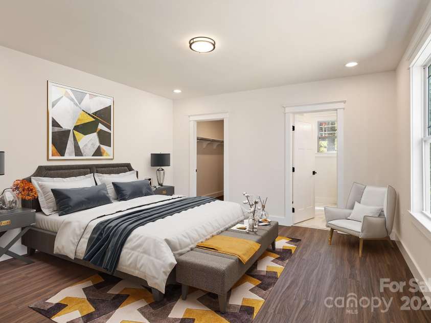 1023 Padgett Place, Black Mountain, NC 28711.  MLS# CAR4186121, YatesRealty ID 13685. 