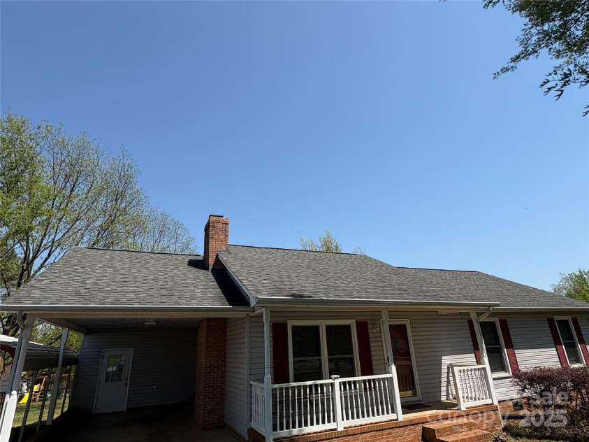 107 Plumtree Drive, Kings Mountain, NC 28086.  MLS# CAR4247144, YatesRealty ID 13686. 