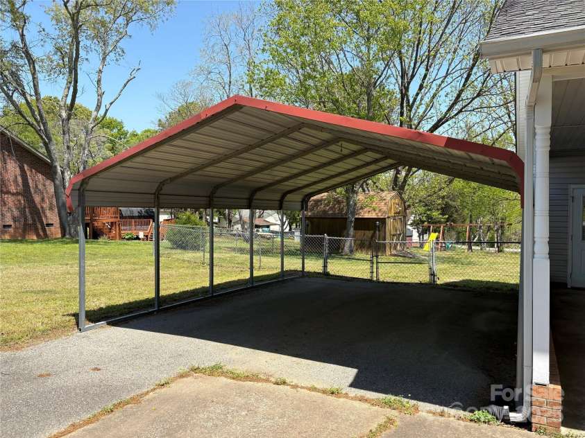 107 Plumtree Drive, Kings Mountain, NC 28086.  MLS# CAR4247144, YatesRealty ID 13686. 