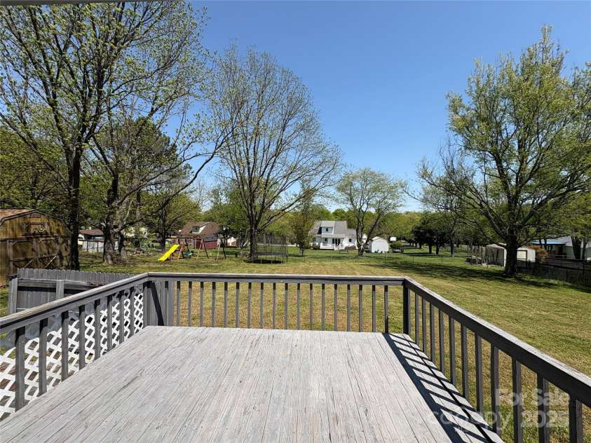 107 Plumtree Drive, Kings Mountain, NC 28086.  MLS# CAR4247144, YatesRealty ID 13686. 