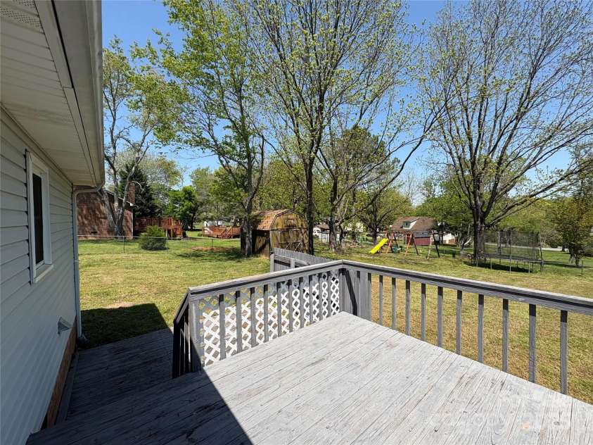 107 Plumtree Drive, Kings Mountain, NC 28086.  MLS# CAR4247144, YatesRealty ID 13686. 