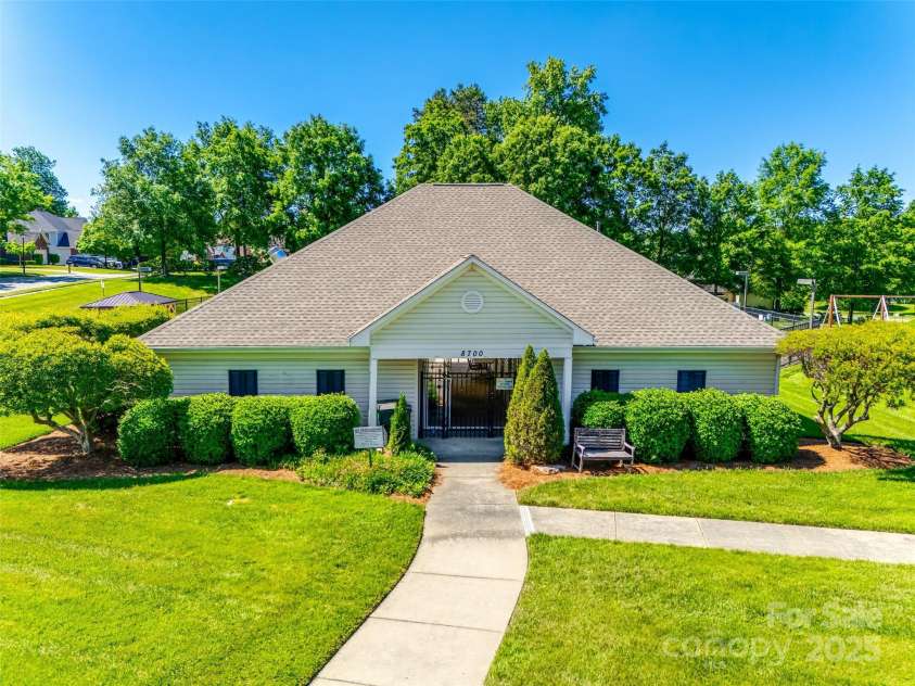 9700 Stewart Spring Lane, Charlotte, NC 28216.  MLS# CAR4252858, YatesRealty ID 13687. Community clubhouse
