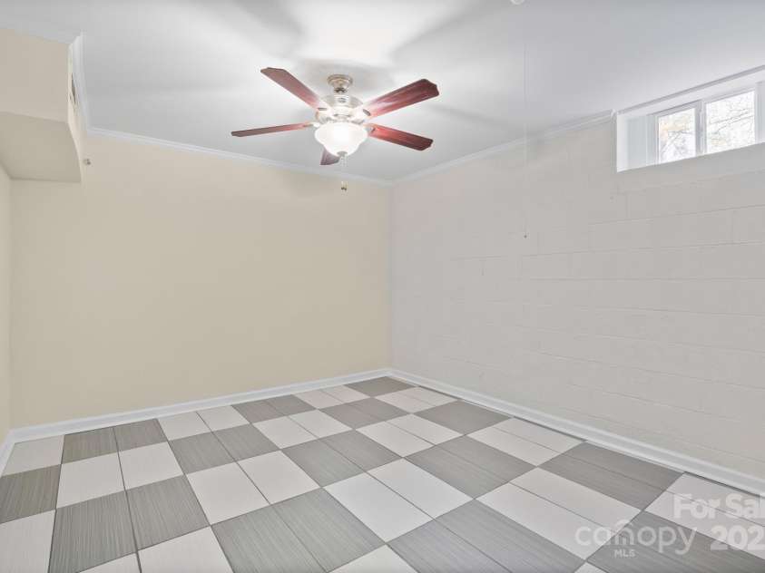 2096 Jay Clark Road, Morganton, NC 28655.  MLS# CAR4248762, YatesRealty ID 13688. 